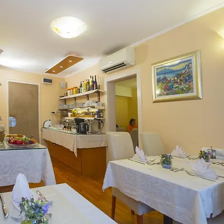 B&B 로얄 스위트 스플리트