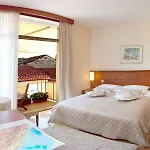 Royal Bed & Breakfast 4*