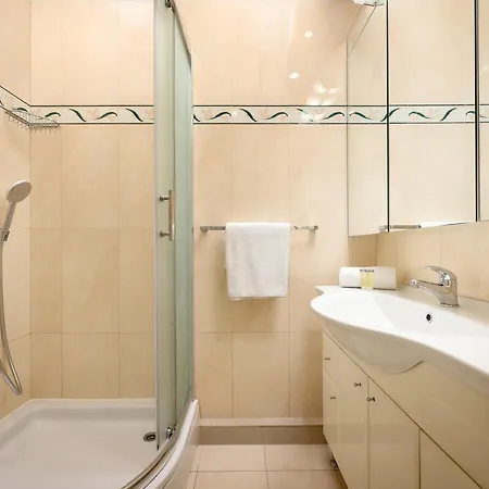 로얄 스위트 B&B 4*