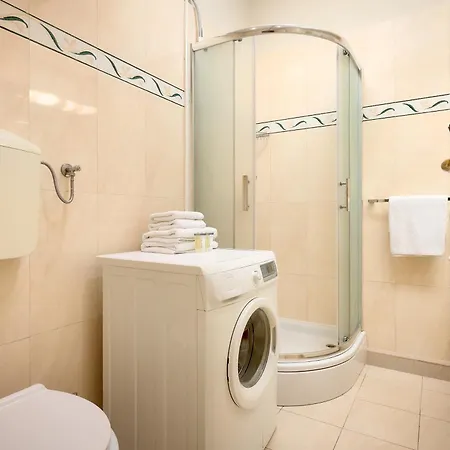 로얄 스위트 B&B 4*