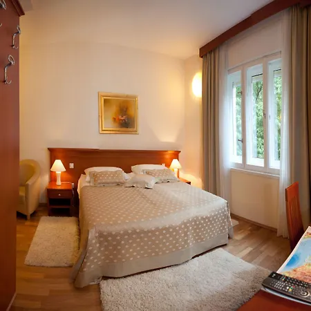 Royal Bed & Breakfast Split