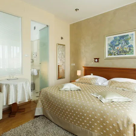 Royal 4* Сплит