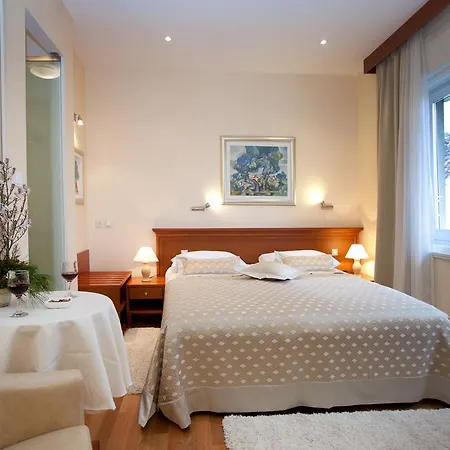 Bed & Breakfast Royal 4*