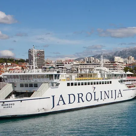 Royal Frühstückspension