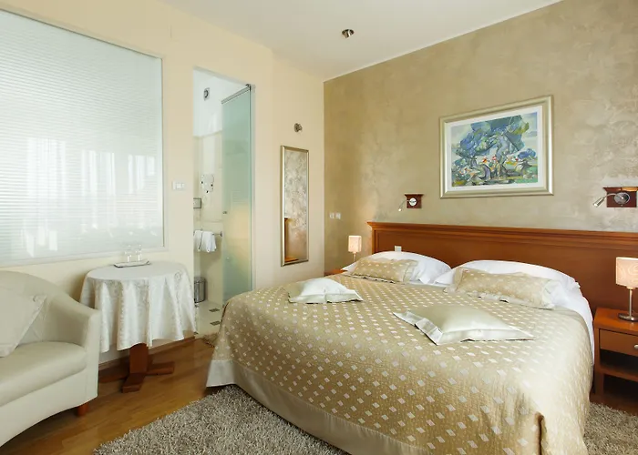 皇家套房酒店 4* 斯普利特