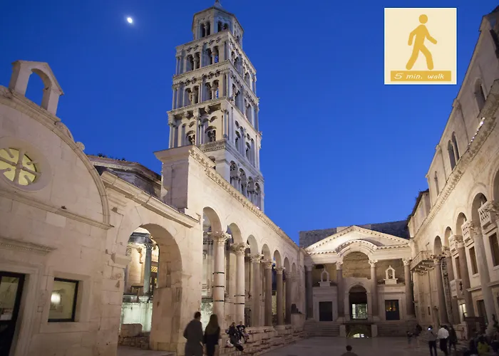 皇家套房酒店 4*