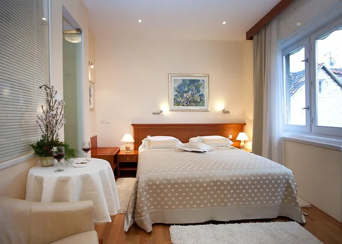 Bed & Breakfast Royal 4*